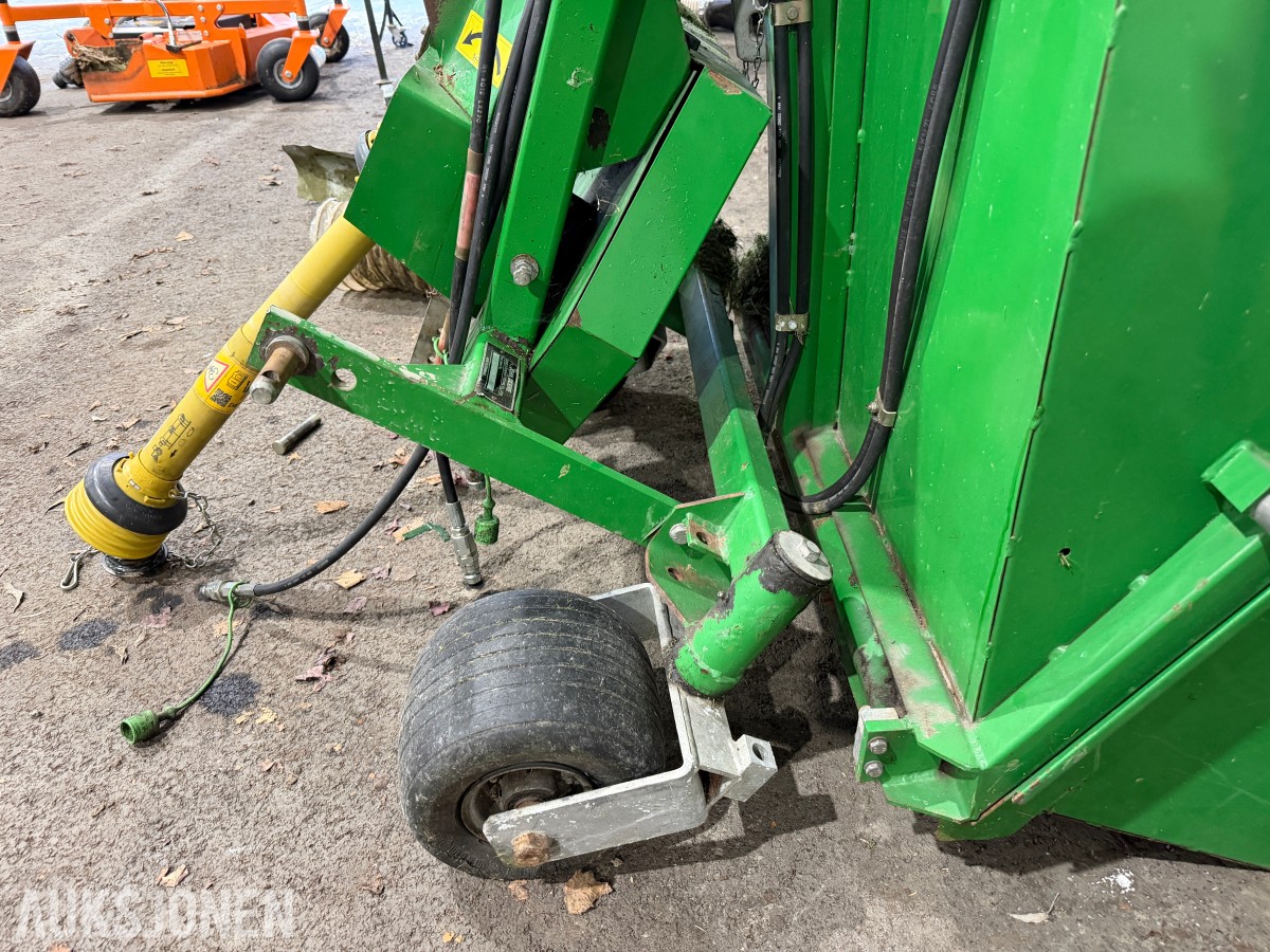 John Deere 345H Oppsamler / Gressoppsamler til klipper