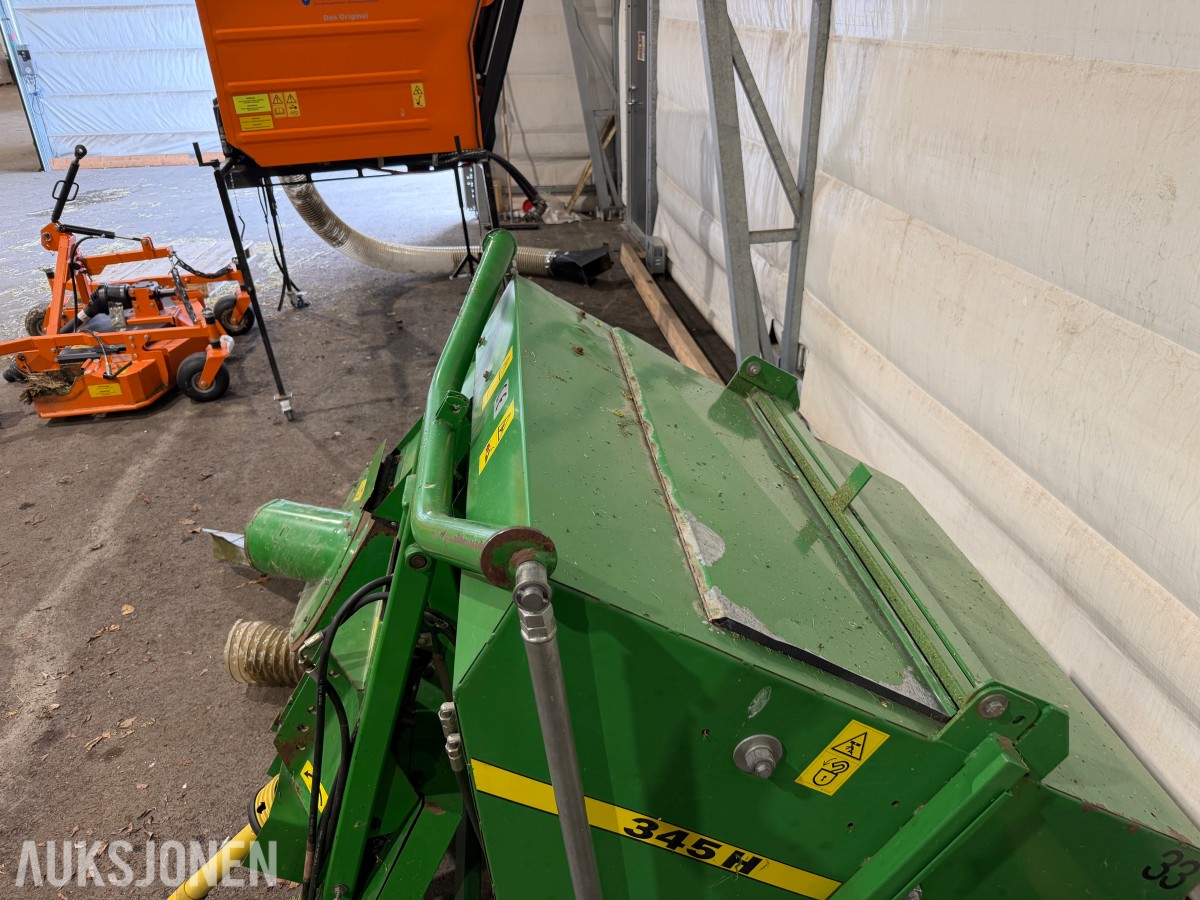 John Deere 345H Oppsamler / Gressoppsamler til klipper