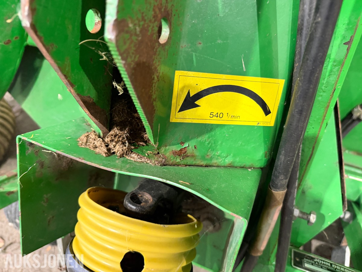 John Deere 345H Oppsamler / Gressoppsamler til klipper