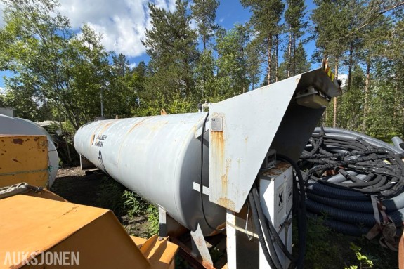 SB 13 m3 dieseltank med 400V Pumpestasjon