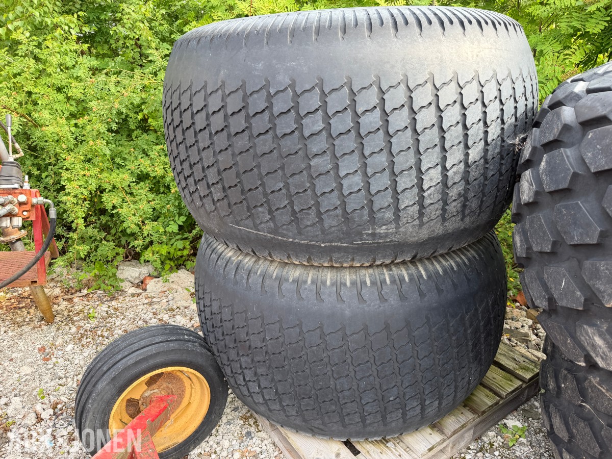 Goodyear / Contentinal Dekksett på felg til traktor - Terra-tire