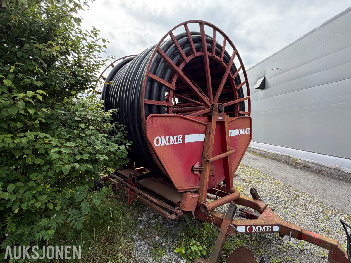 1999 OMME Vannvogn / slangetrommel med spredevogn/spreder