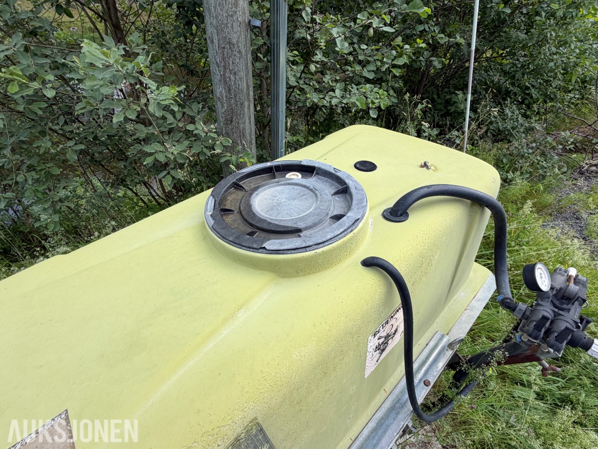 Bjerknes Åkersprøyte 600 liter - 3-punkt feste