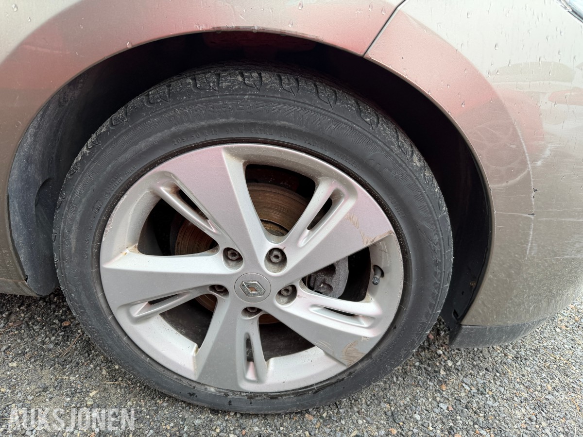 2013 Renault MEGANE 1.2-116 / S+V hjul med gode dekk