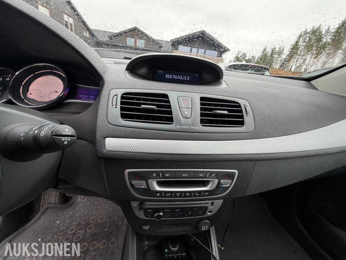 2013 Renault MEGANE 1.2-116 / S+V hjul med gode dekk