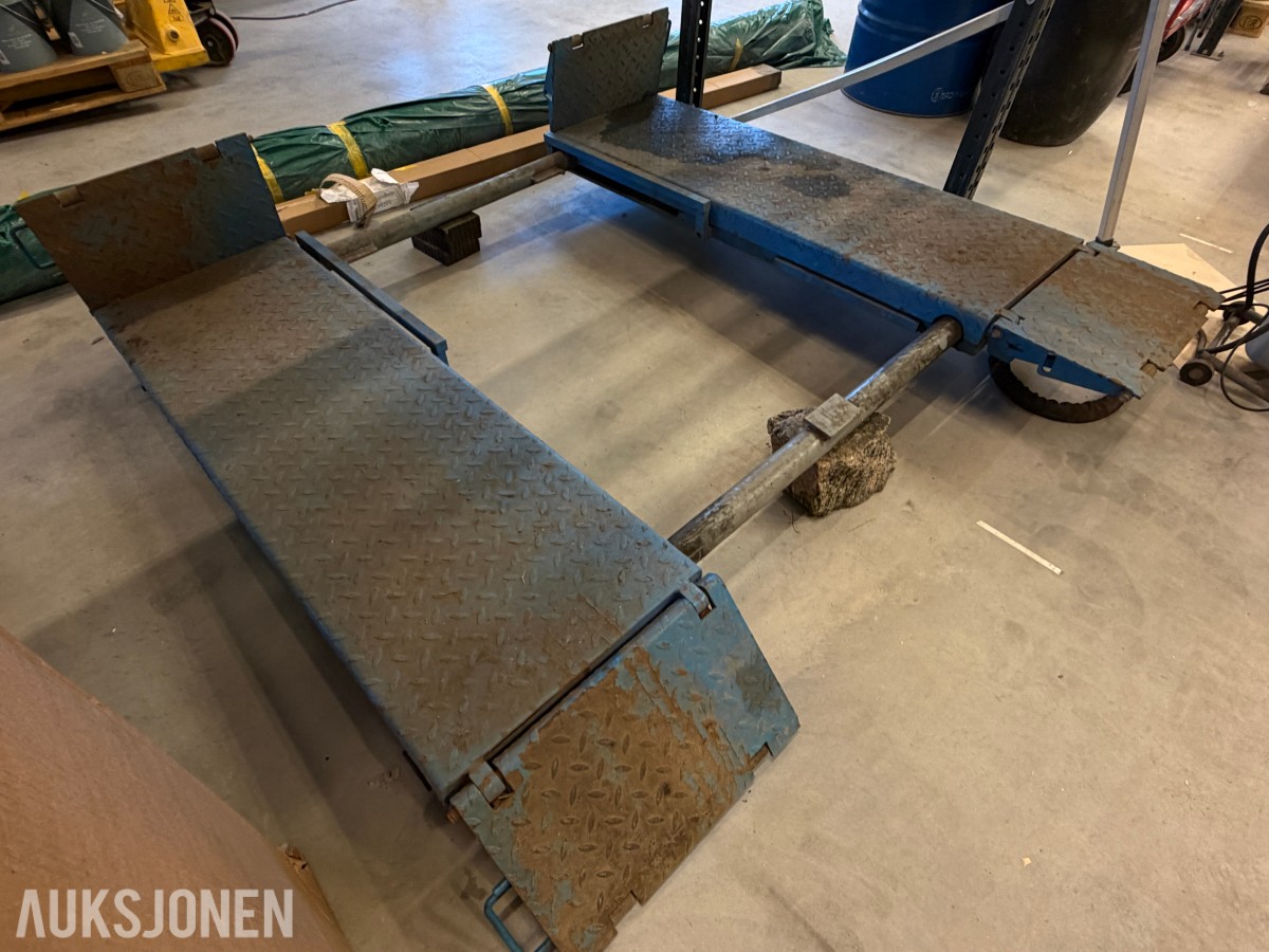 2013 NORDIC BB -MR30 SAKSELØFTER – 3 000 KG – 230V