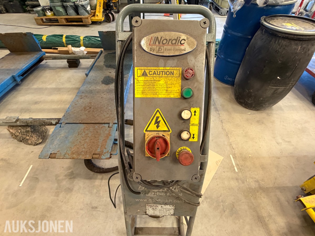 2013 NORDIC BB -MR30 SAKSELØFTER – 3 000 KG – 230V