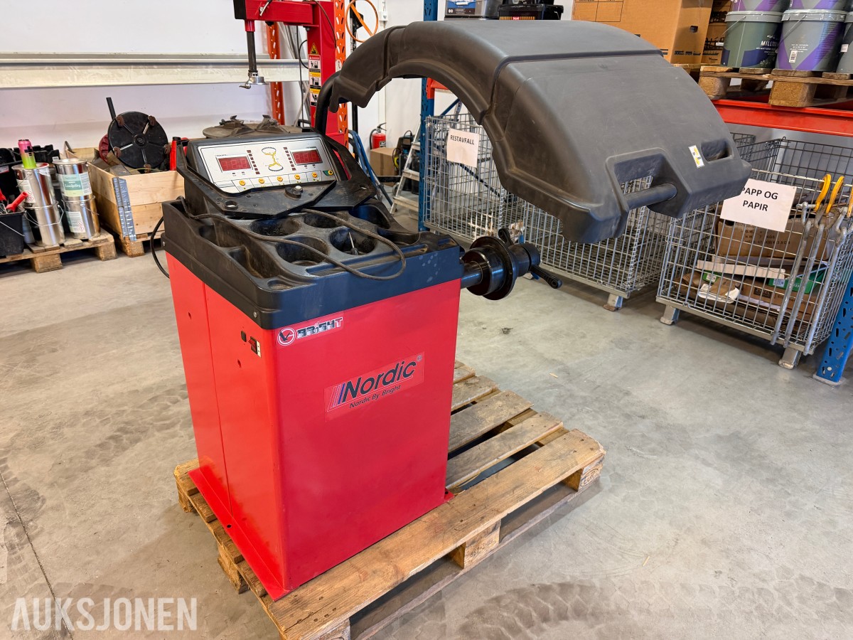 2014 NORDIC CB910GB AVBALANSERINGSMASKIN – 230V – NYLIG I DRIFT