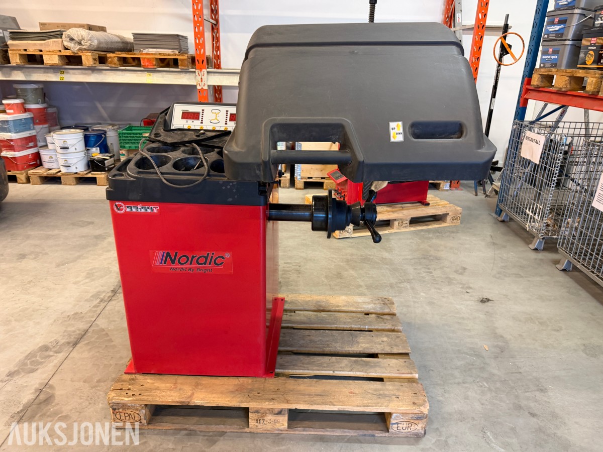 2014 NORDIC CB910GB AVBALANSERINGSMASKIN – 230V – NYLIG I DRIFT