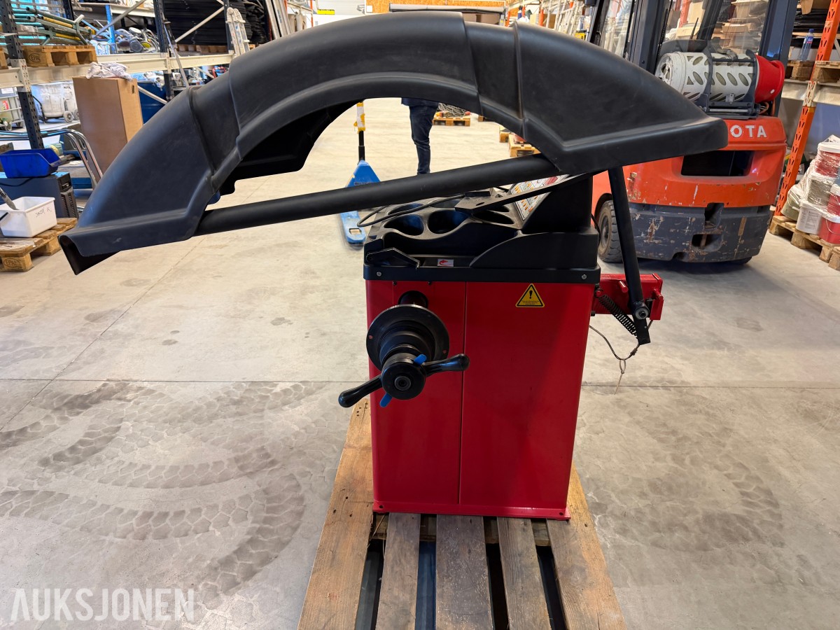 2014 NORDIC CB910GB AVBALANSERINGSMASKIN – 230V – NYLIG I DRIFT