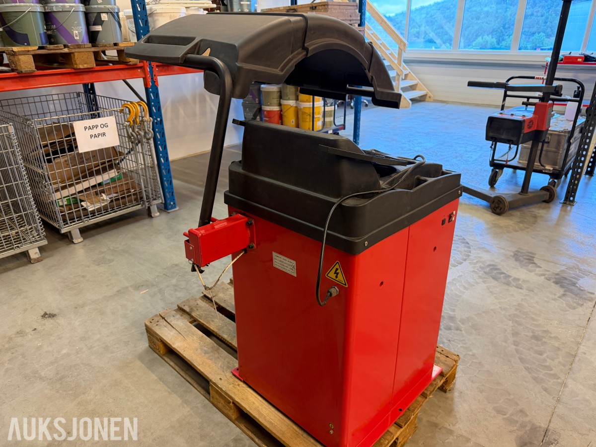 2014 NORDIC CB910GB AVBALANSERINGSMASKIN – 230V – NYLIG I DRIFT