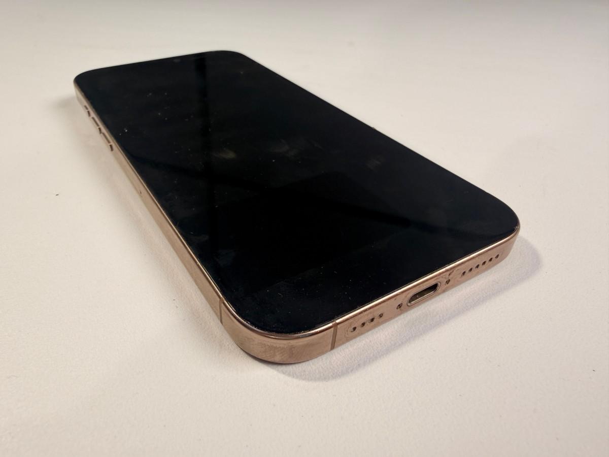 2024 Apple iPhone 16 Pro Max