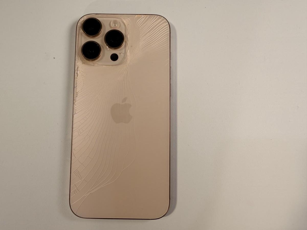 2024 Apple iPhone 16 Pro Max