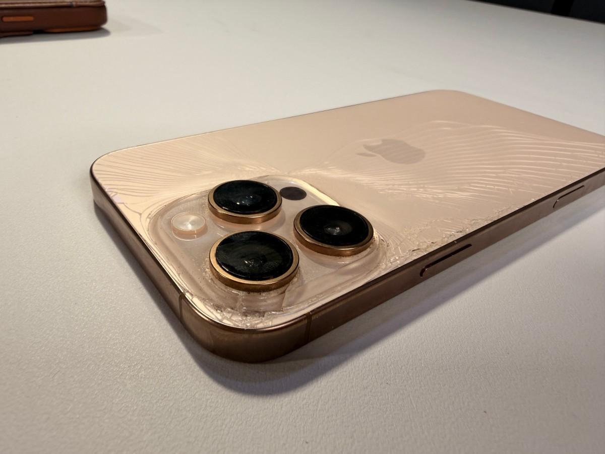 2024 Apple iPhone 16 Pro Max