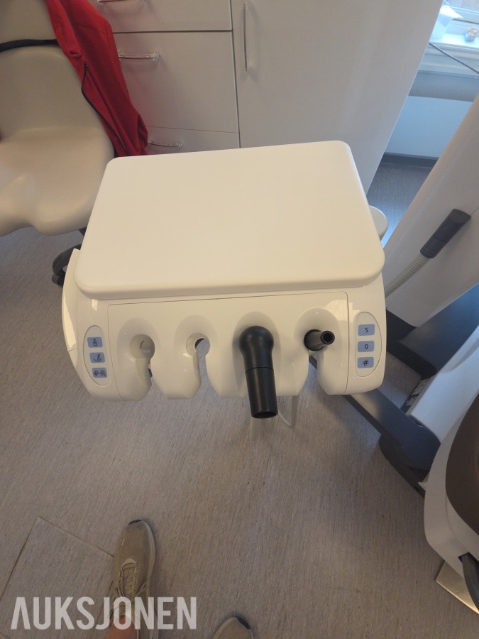 Dentsply Sirona Sinius TS behandlingsenhet – LED-lampe – Made in Germany