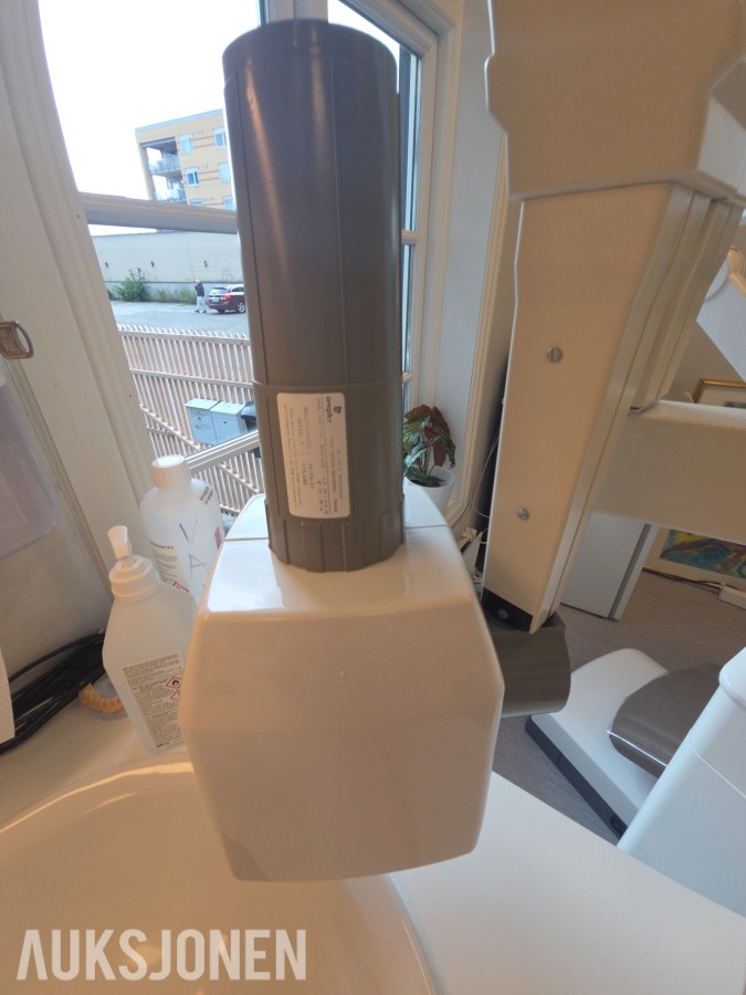 Dentsply Sirona Sinius TS behandlingsenhet – LED-lampe – Made in Germany