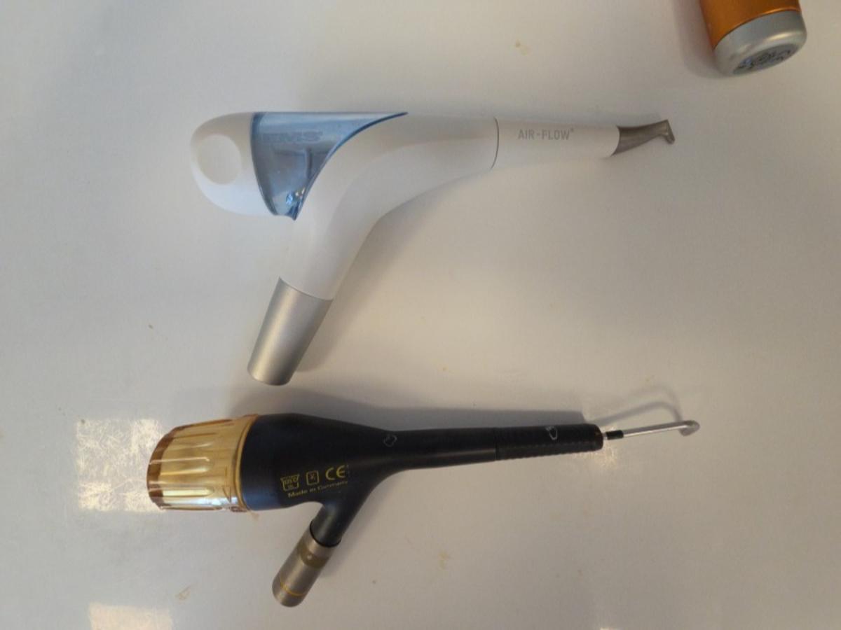EMS AIR-FLOW håndstykke og KaVo PROPHYflex håndstykke