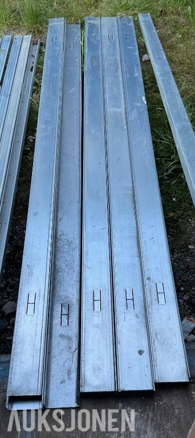 91 STK NYE STÅLPROFIL STÅLSTENDER