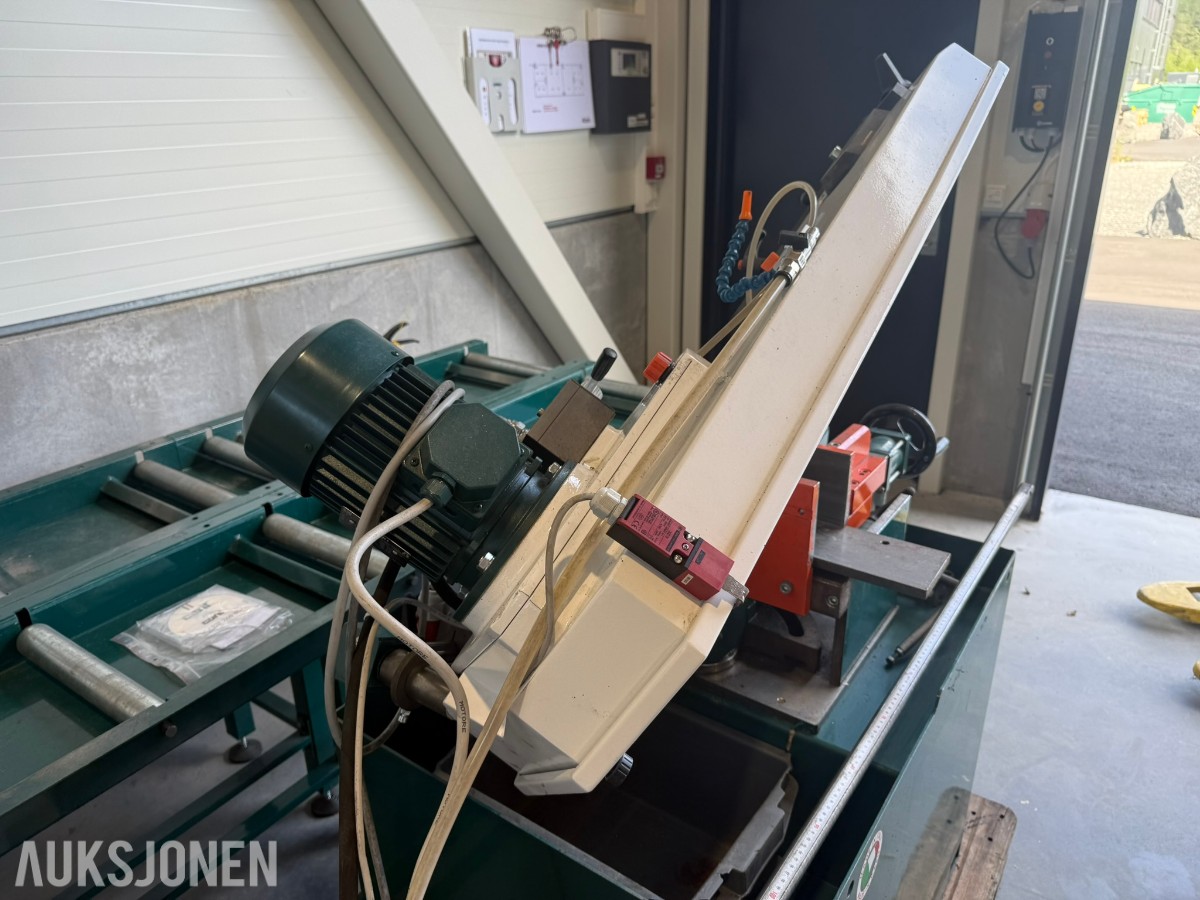 2022 Carif 260 BSA halvautomatisk metallbåndsag med rullebaner