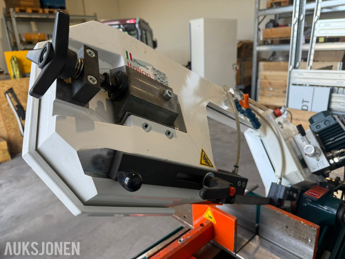 2022 Carif 260 BSA halvautomatisk metallbåndsag med rullebaner