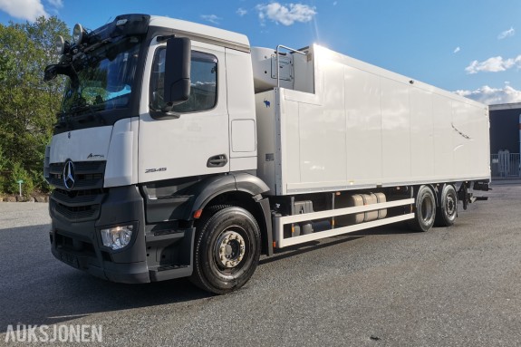 2019 Mercedes-Benz Antos 2545 6x2 kjølebil – Carrier Supra 850 Nordic – Zepro bakløfter