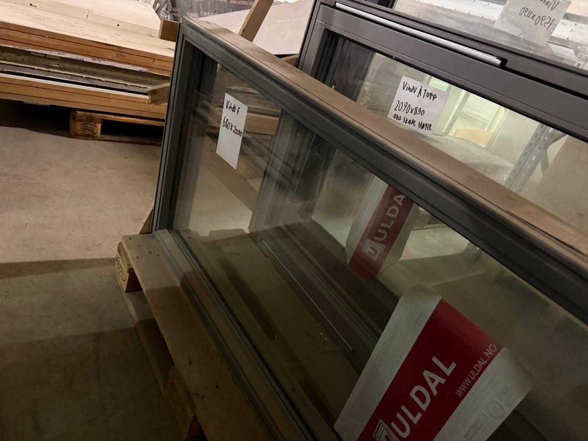 3 stk. Uldal vinduer / B680xH2090 Fastkarm / B890x2090 Fastkarm/topphengslet / B1590xB1190 Topphengslet