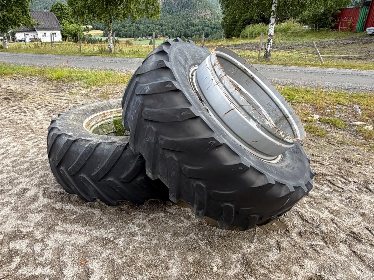 Michelin Traktordekk/felg-sett - 600/65 R 38 XM108