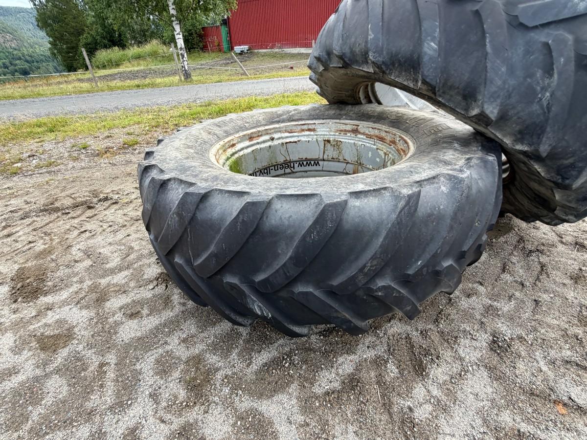 Michelin Traktordekk/felg-sett - 600/65 R 38 XM108