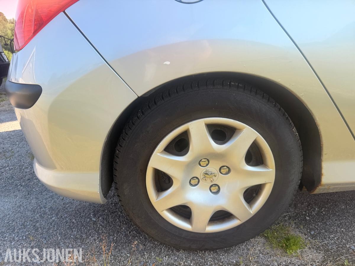 2008 Peugeot 308 1.6 Diesel, S+V dekk, Reparasjonobjekt