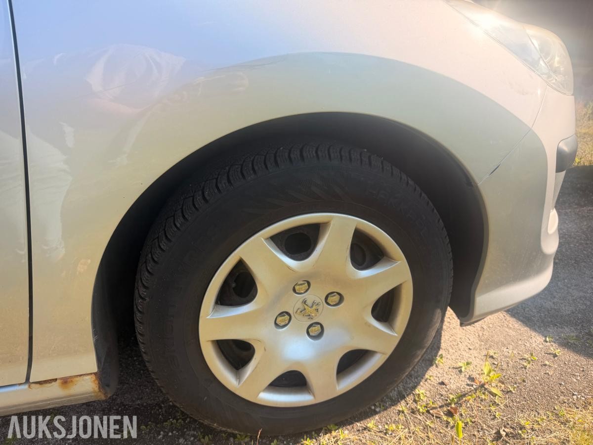 2008 Peugeot 308 1.6 Diesel, S+V dekk, Reparasjonobjekt
