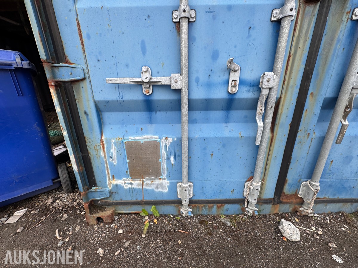 2013 20 fots container med reoler