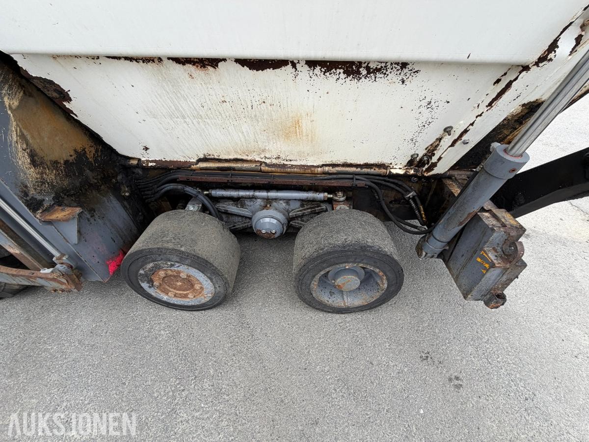 2017 VÖGELE SUPER 1303-3i ASFALTUTLEGGER