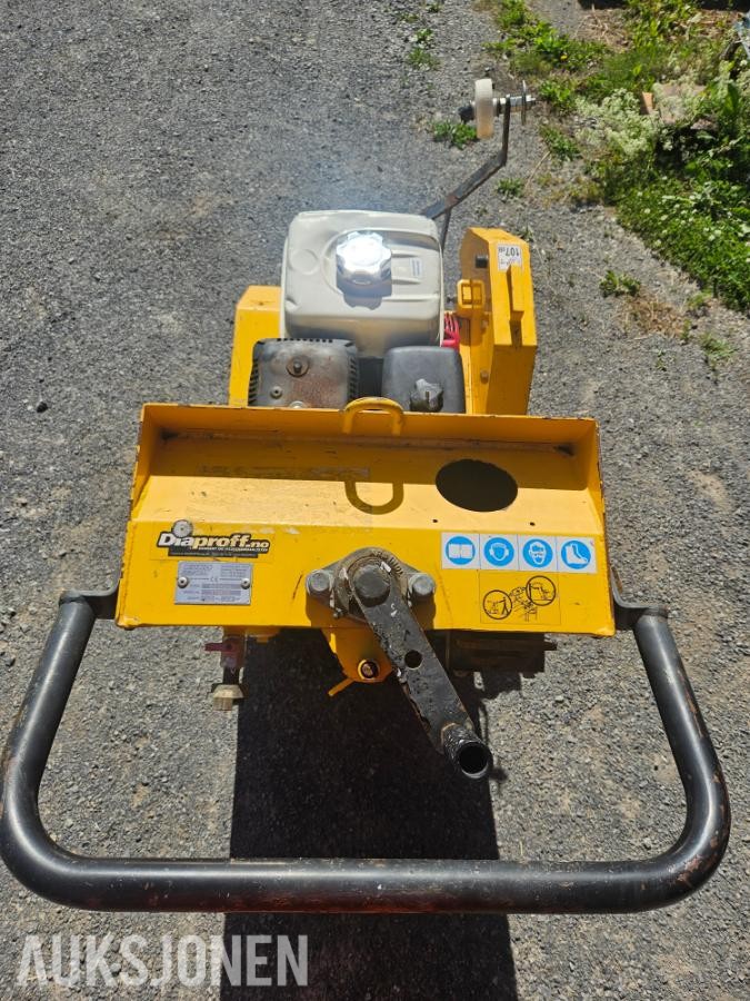 Euro Shatal 502HD-Asfaltsag