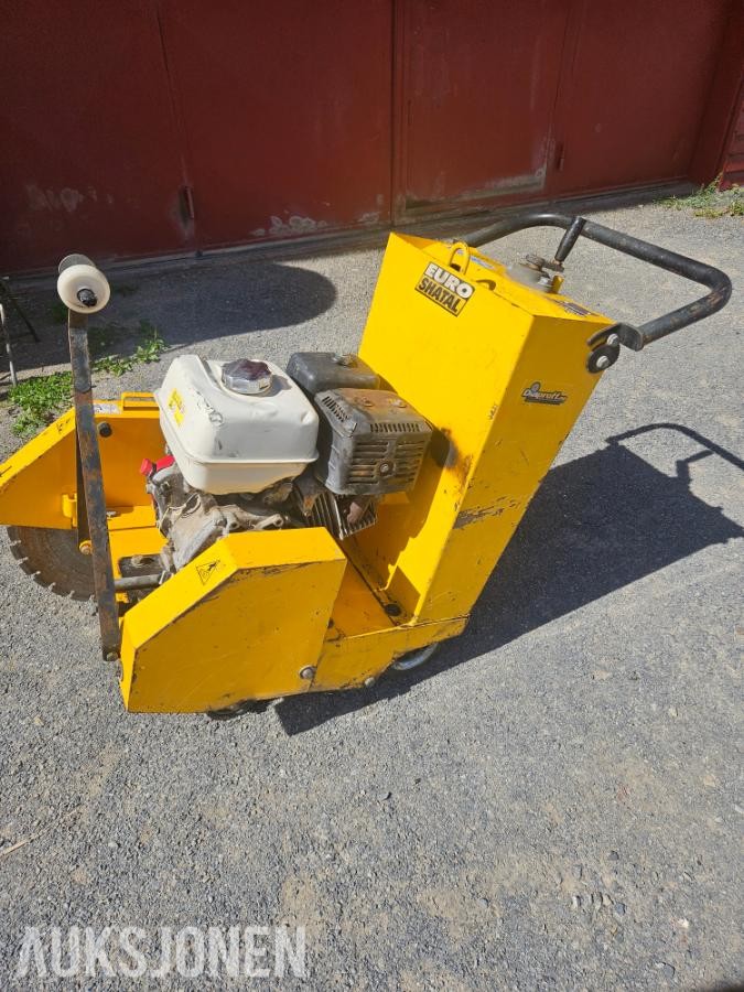 Euro Shatal 502HD-Asfaltsag
