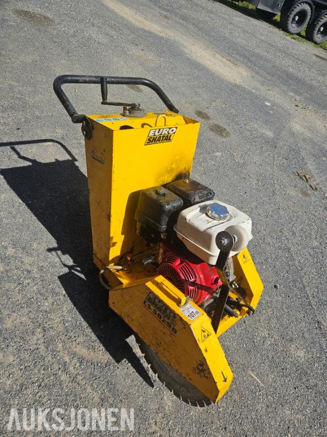 Euro Shatal 502HD-Asfaltsag