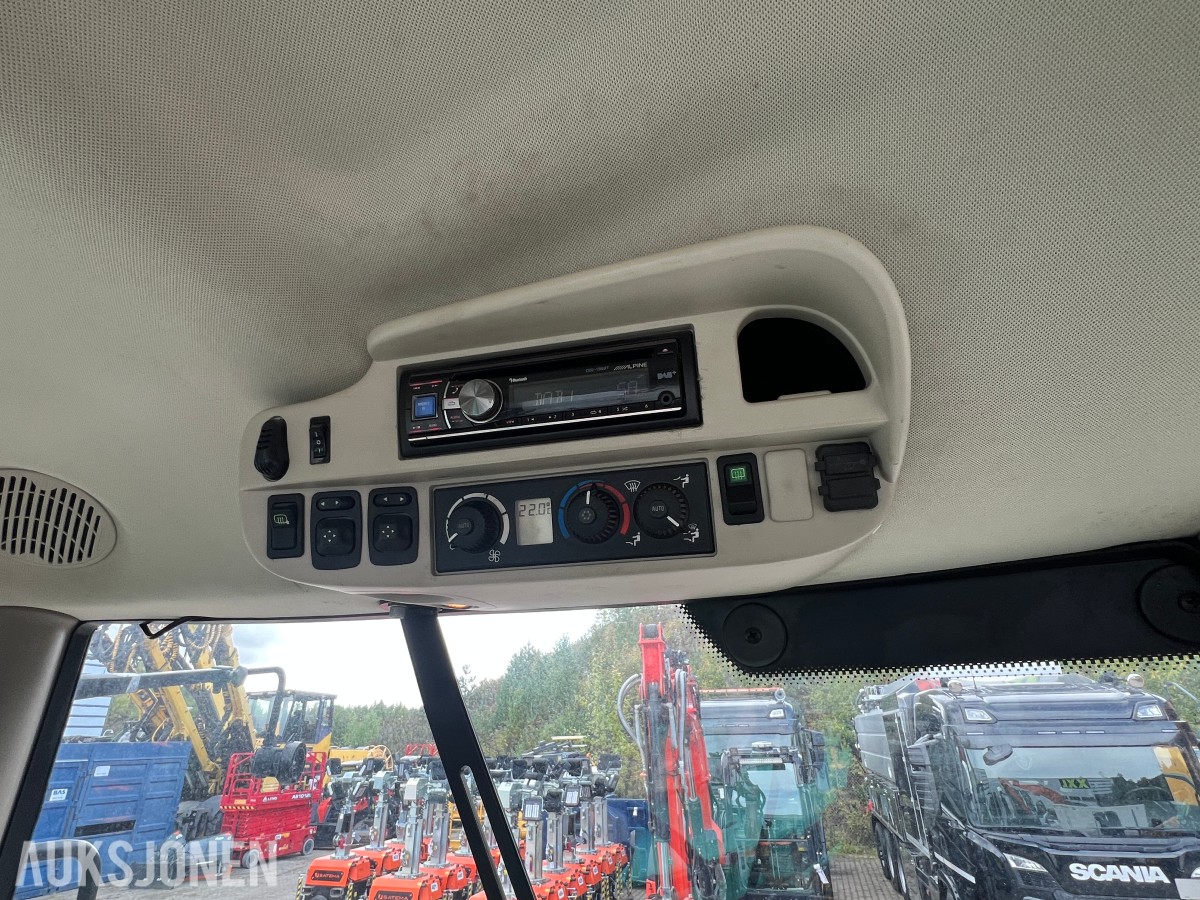 2013 John Deere 6150R - frontlaster, to hjulsett