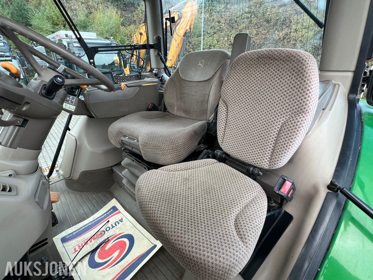2013 John Deere 6150R - frontlaster, to hjulsett