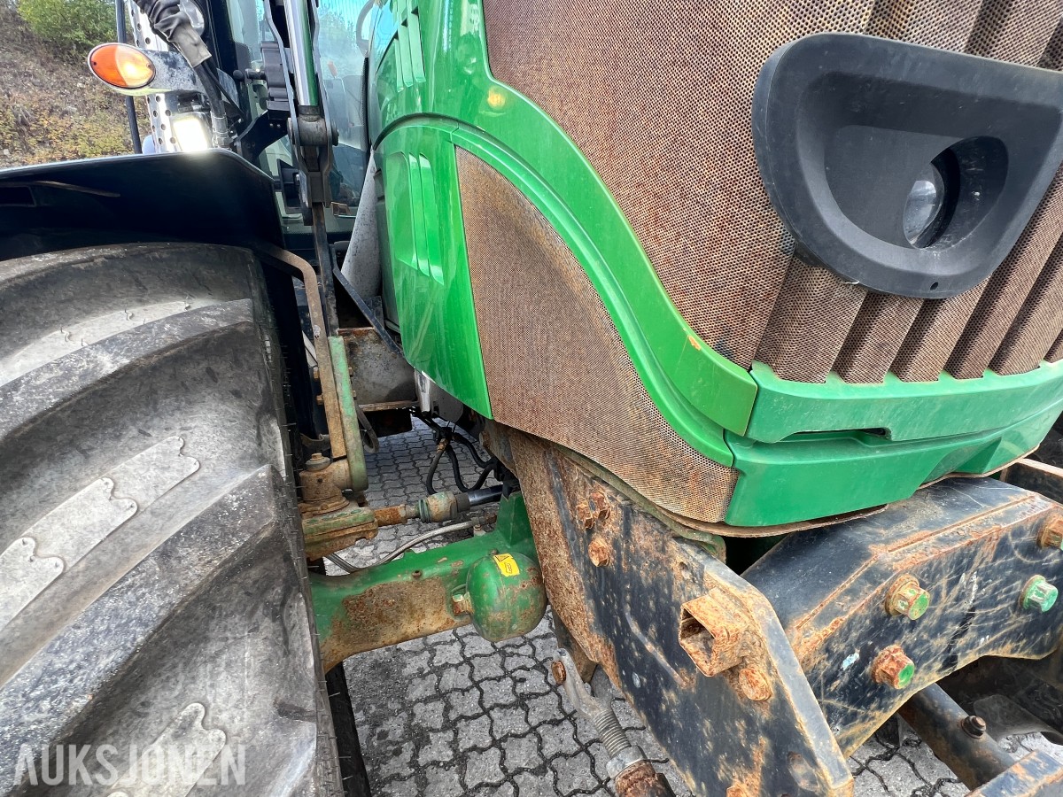 2013 John Deere 6150R - frontlaster, to hjulsett