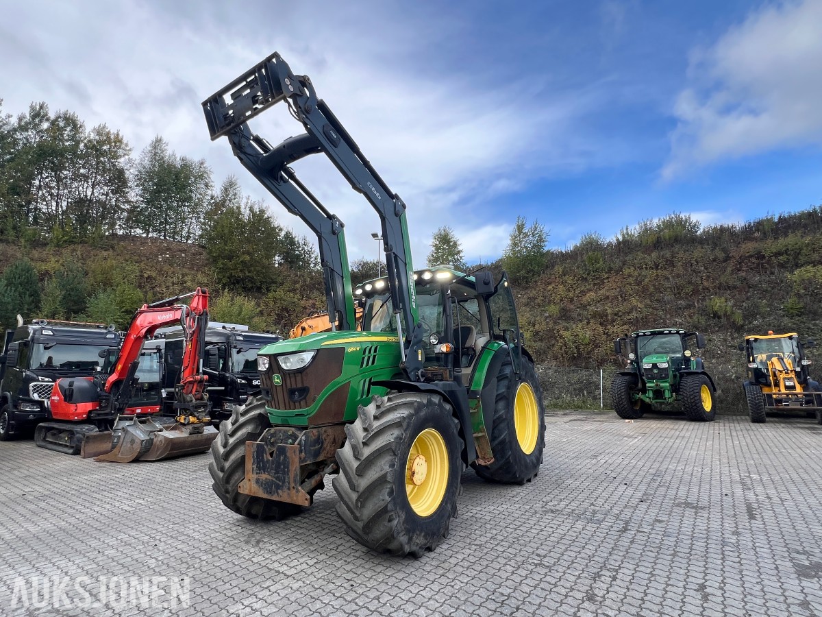2013 John Deere 6150R - frontlaster, to hjulsett