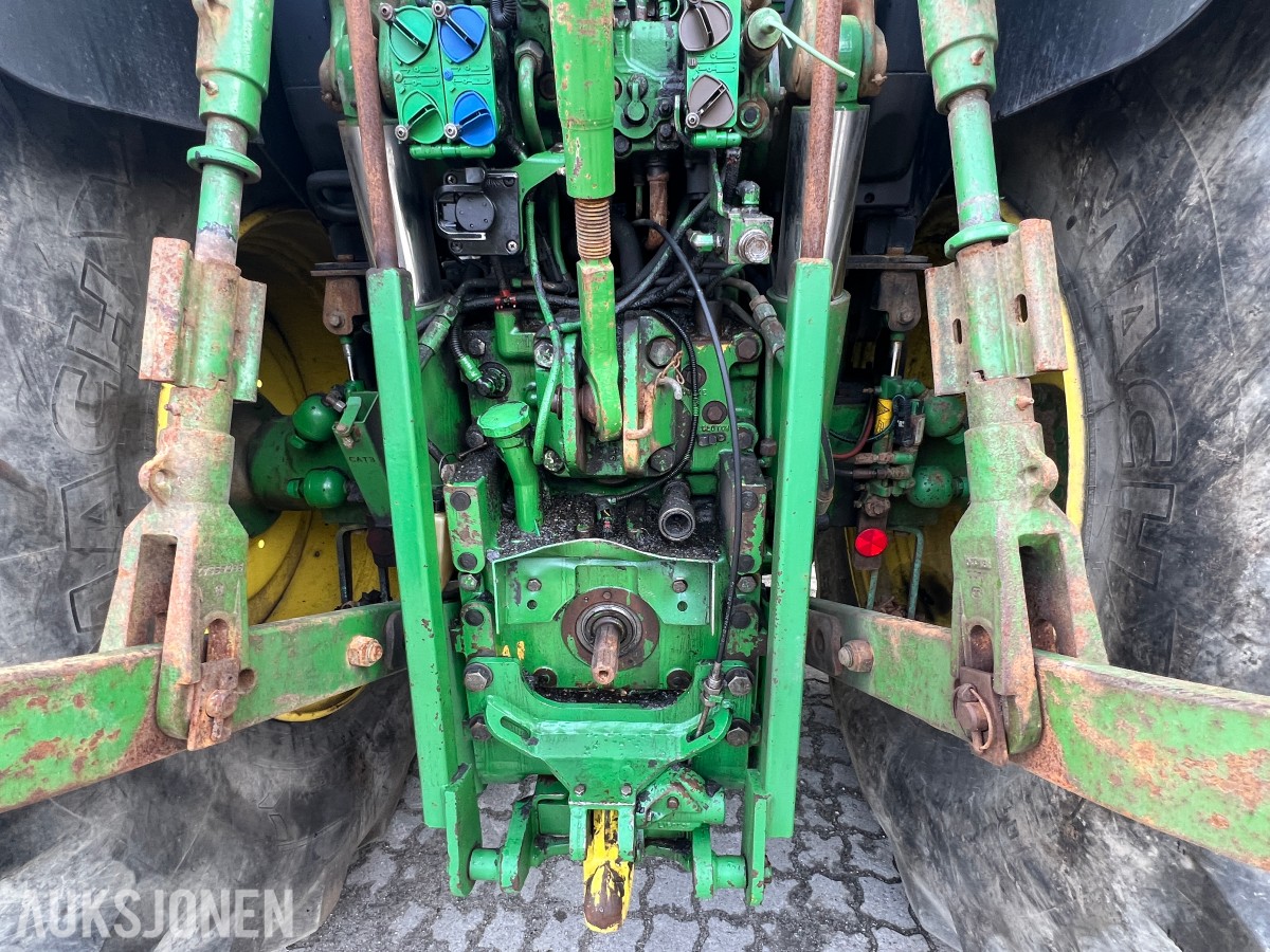 2013 John Deere 6150R - frontlaster, to hjulsett