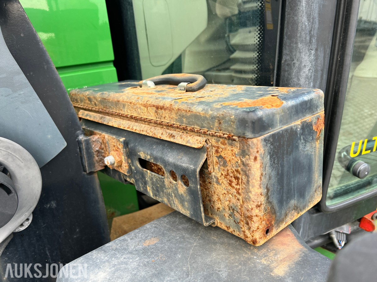 2013 John Deere 6150R - frontlaster, to hjulsett