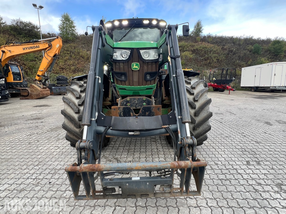2013 John Deere 6150R - frontlaster, to hjulsett