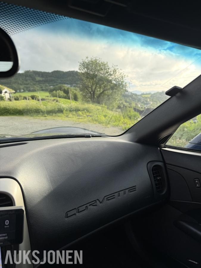 Vehicle image 22