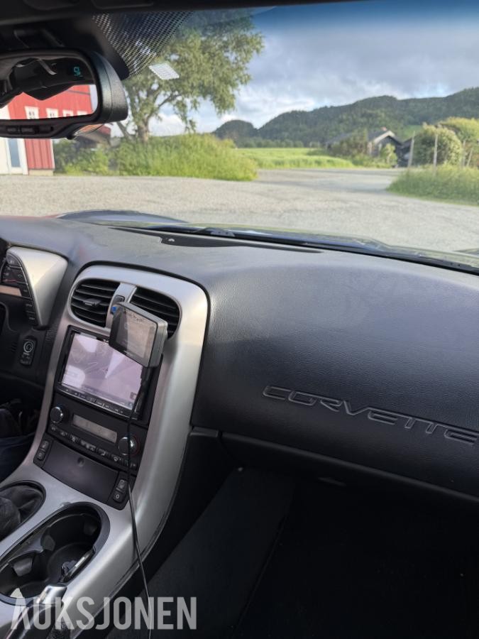 Vehicle image 23