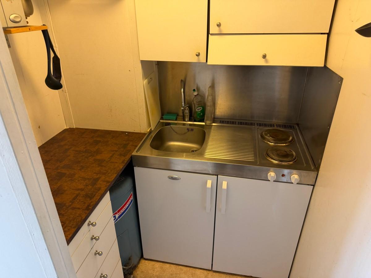 1 stykk formannskapsbrakke selges