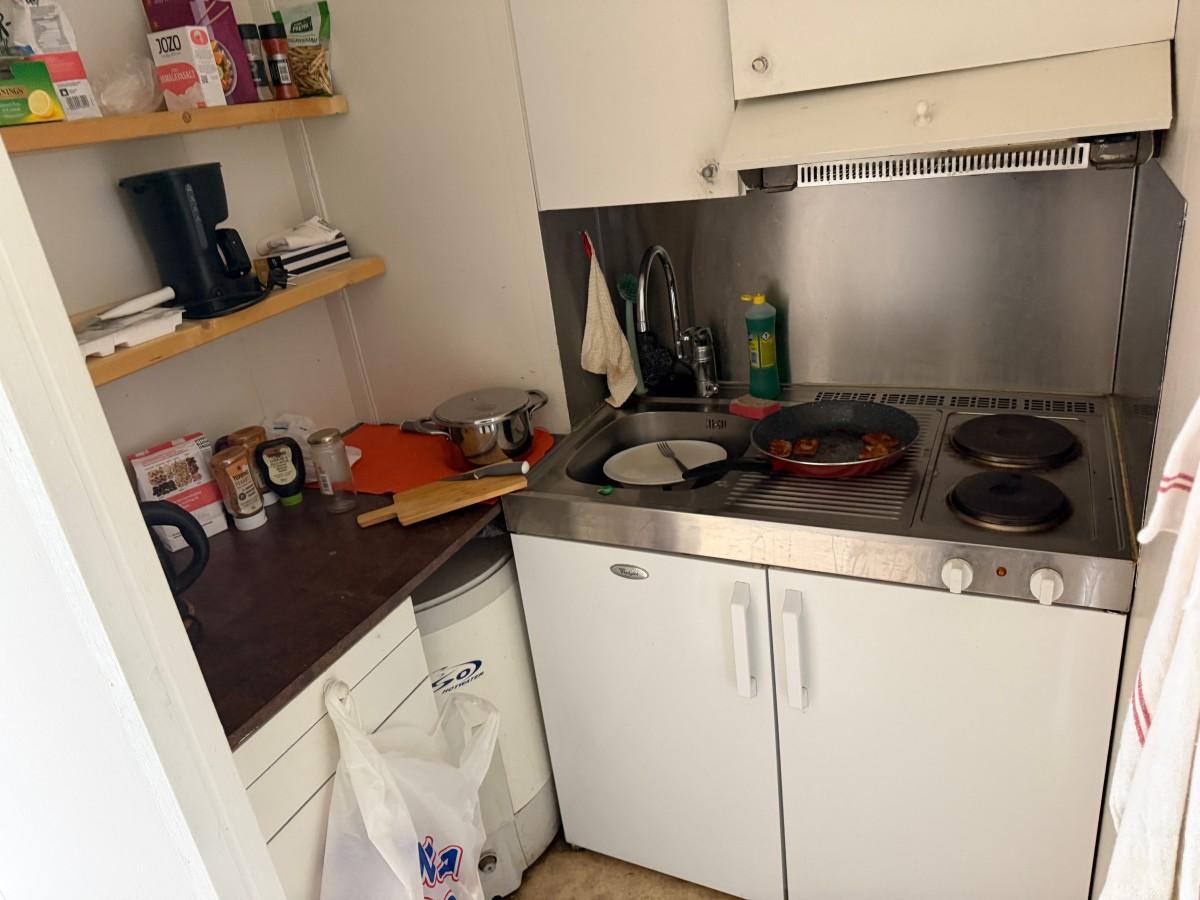 1 stykk formannskapsbrakke selges