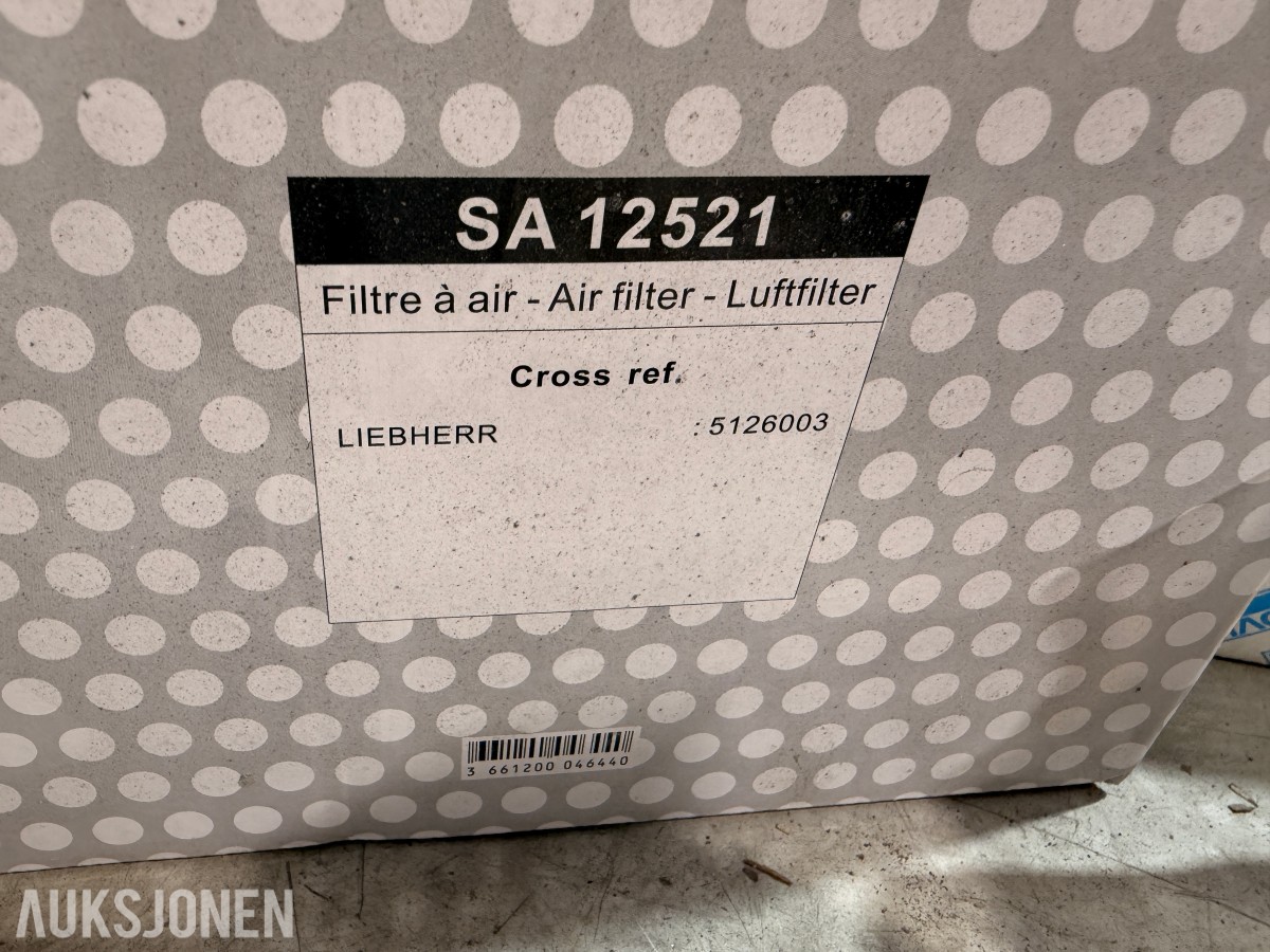 Parti med Filtre og Reservedeler til Anleggsmaskiner