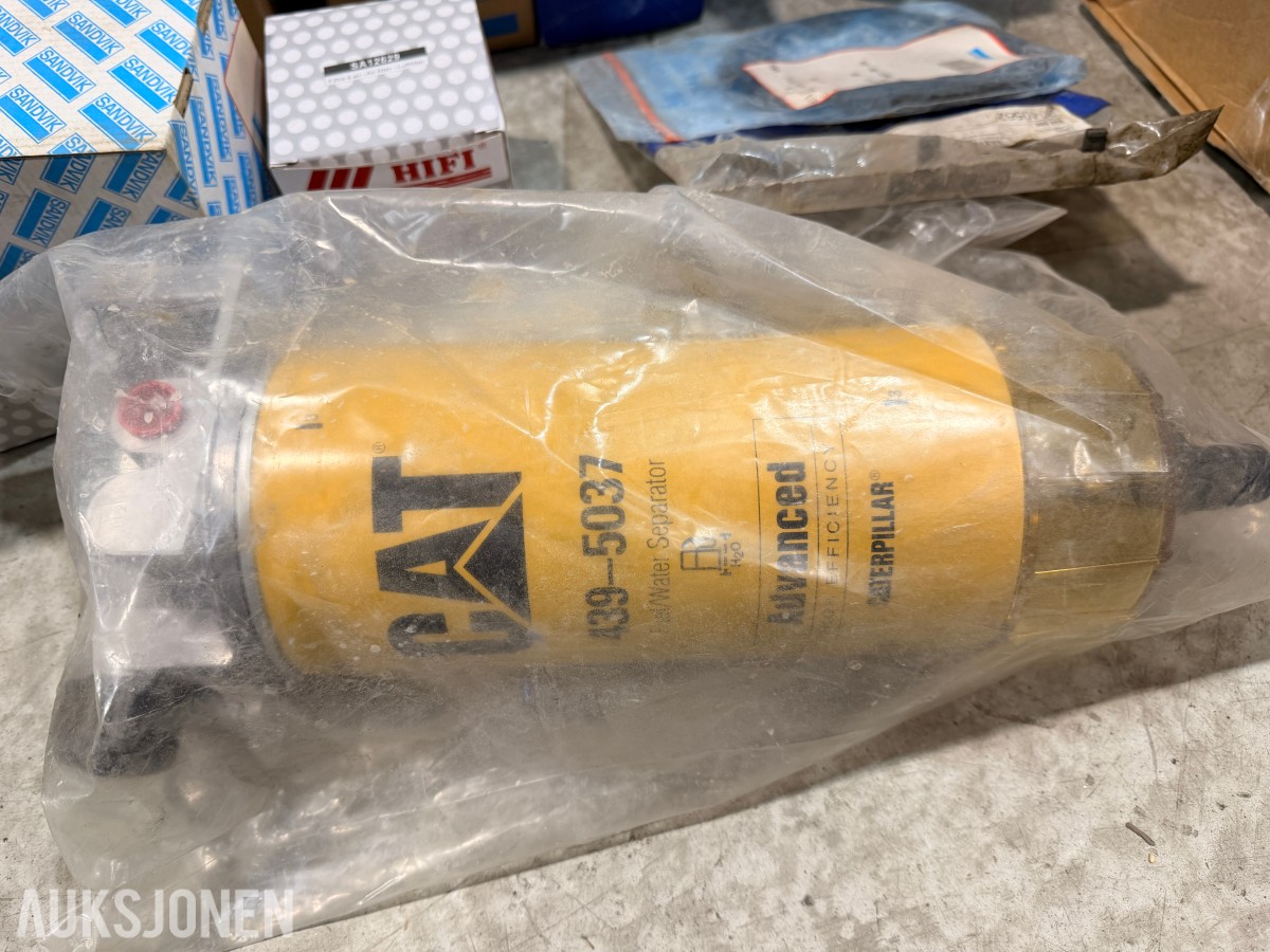 Parti med Filtre og Reservedeler til Anleggsmaskiner