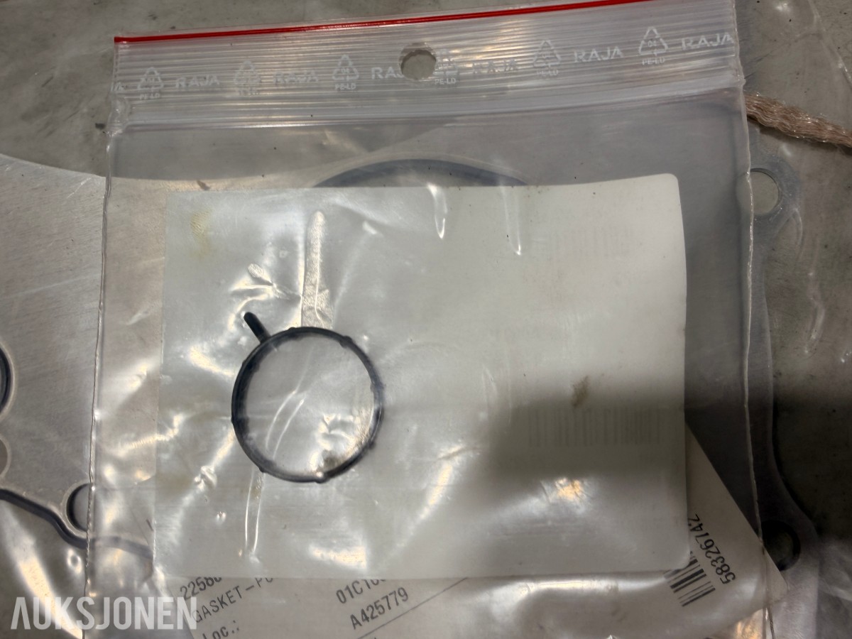 Parti med Filtre og Reservedeler til Anleggsmaskiner