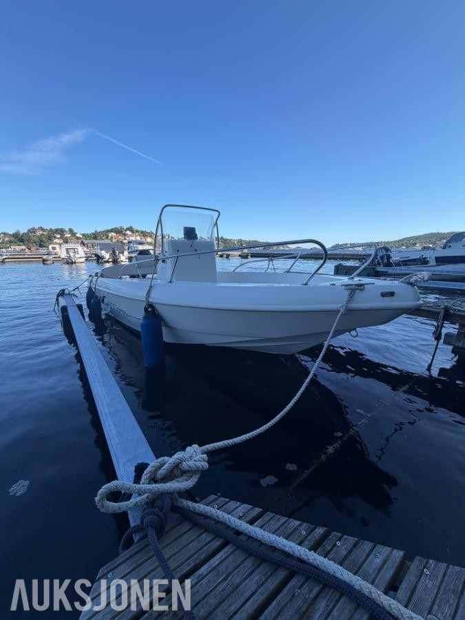 2009 Capelli 500 open med Evinrude E-TEC 75 hk